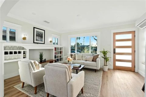 Tiny photo for 4340 2nd Avenue, Los Angeles, CA 90008 (MLS # DW25246763)