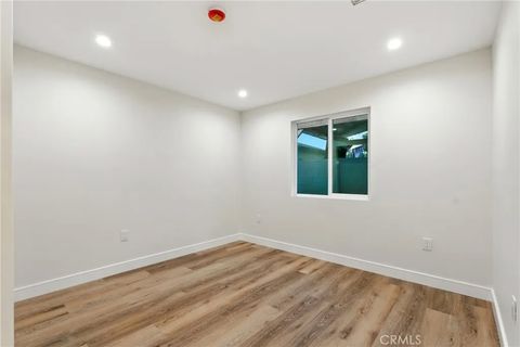 Tiny photo for 4340 2nd Avenue, Los Angeles, CA 90008 (MLS # DW25246763)