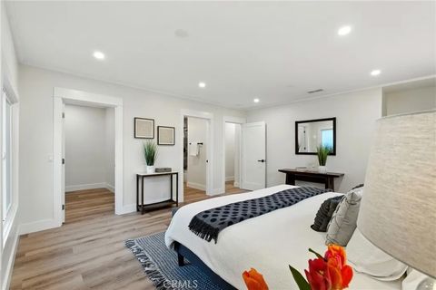 Tiny photo for 4340 2nd Avenue, Los Angeles, CA 90008 (MLS # DW25246763)
