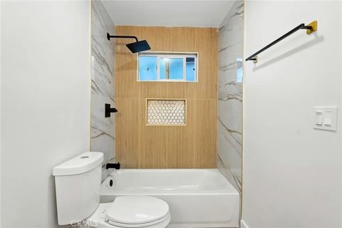 Tiny photo for 4340 2nd Avenue, Los Angeles, CA 90008 (MLS # DW25246763)