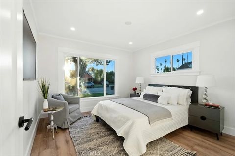 Tiny photo for 4340 2nd Avenue, Los Angeles, CA 90008 (MLS # DW25246763)