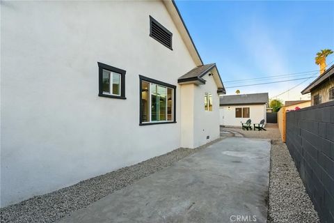 Tiny photo for 4340 2nd Avenue, Los Angeles, CA 90008 (MLS # DW25246763)
