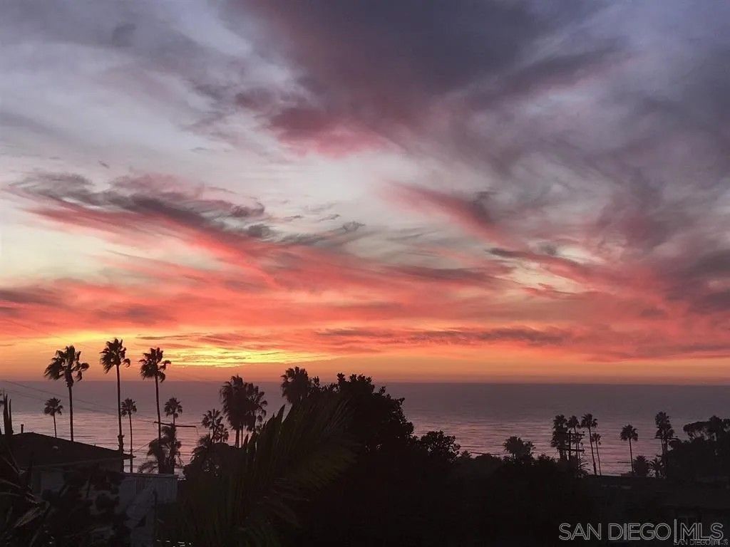 Photo of 936 Cornish Dr, San Diego, CA 92107 (MLS # 250043109)