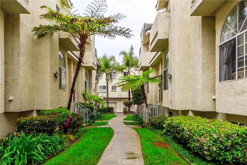 15837 Jupiter Place