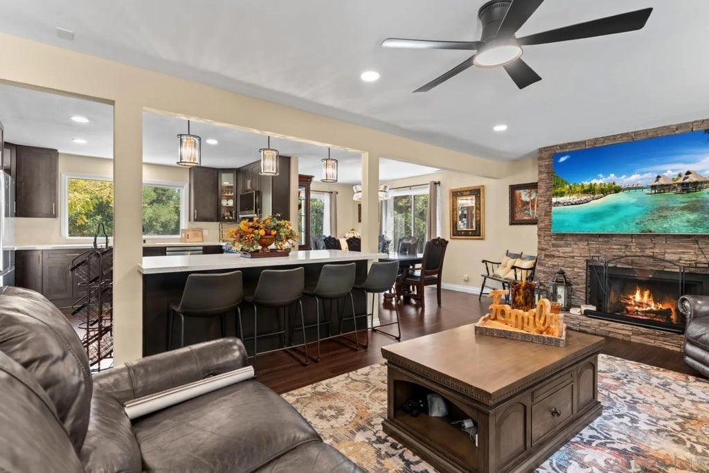 Photo of 28108 Mountain Meadow Road, Escondido, CA 92026 (MLS # 260008689)