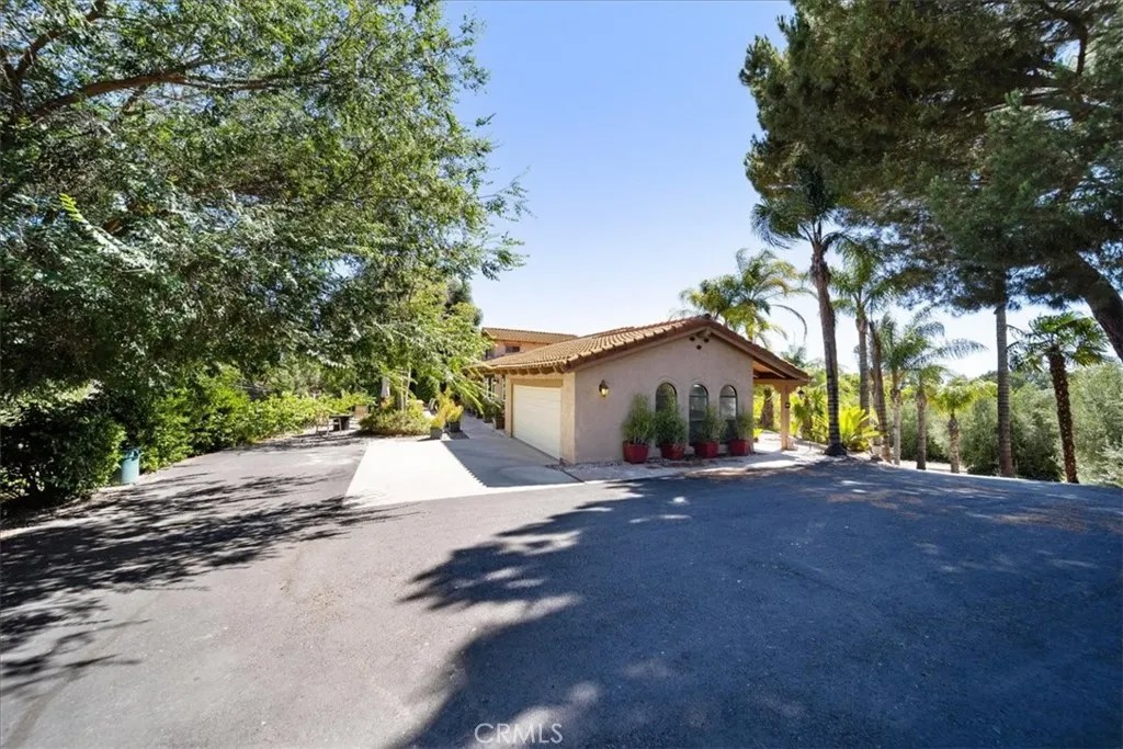 39700 Avenida Arizona