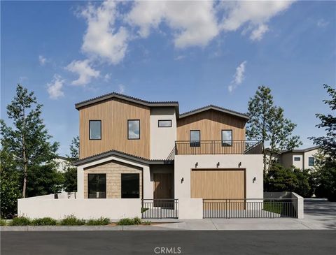Photo of 5725 Enfield Avenue, Encino, CA 91316 (MLS # SR26033822)