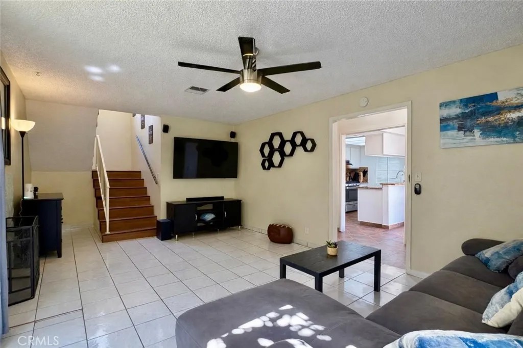 9053 Willis