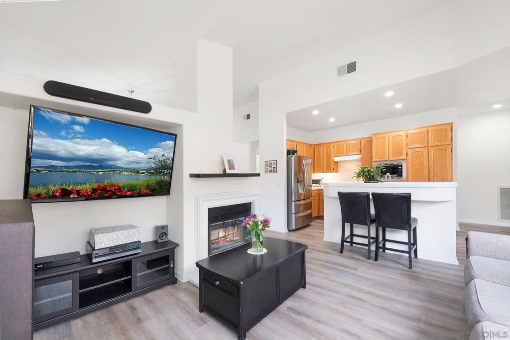 Photo of 1425 Knoll Park Gln, Escondido, CA 92029 (MLS # 260011581)