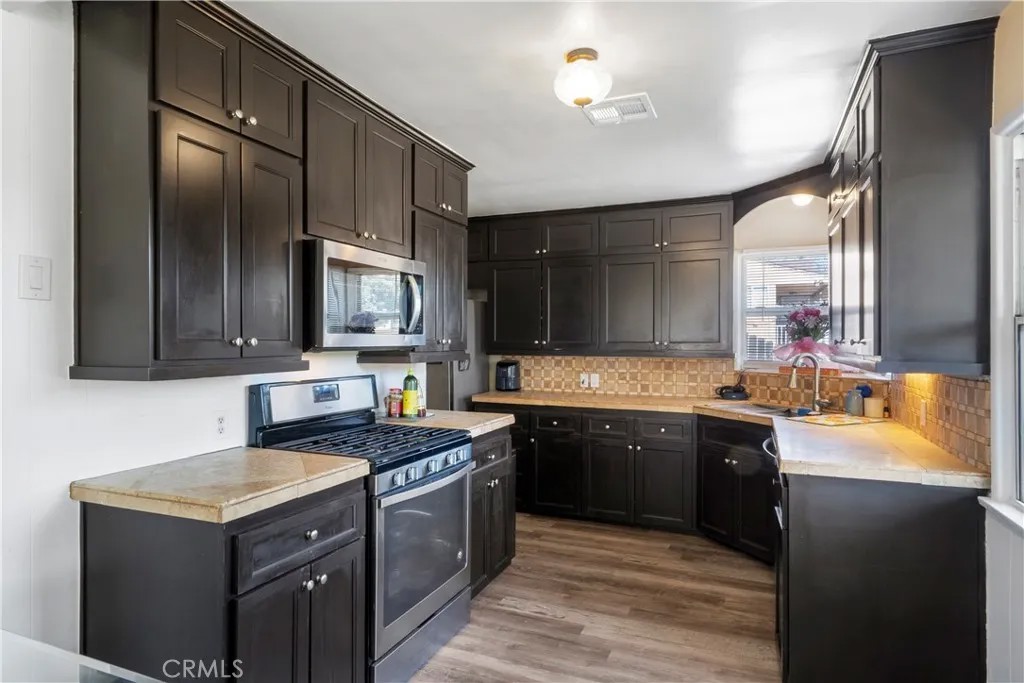 4244 Woodward