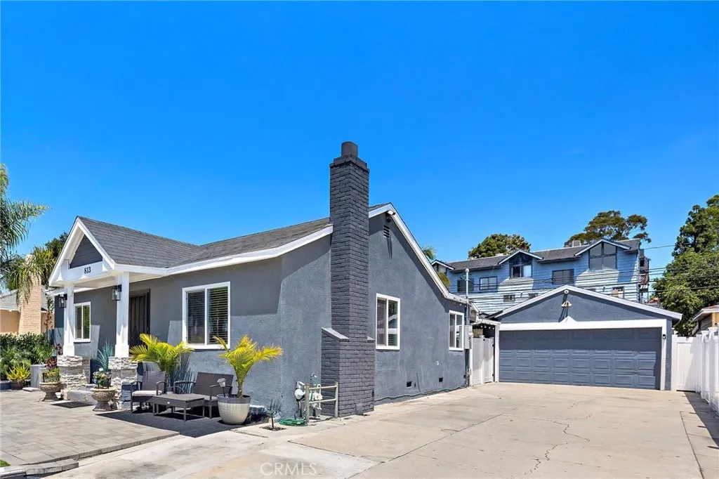 813 E Chestnut