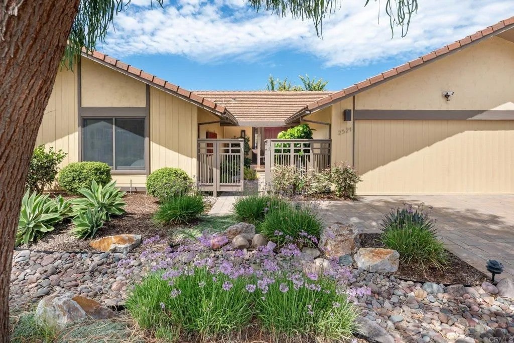 Photo of 2521 Ardath Court, La Jolla, CA 92037 (MLS # NDP2608646)