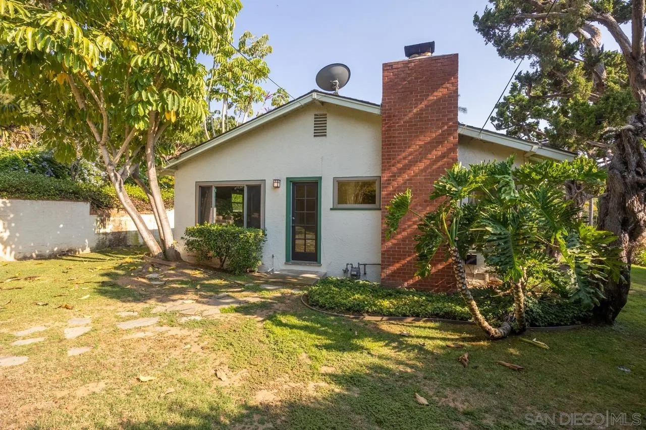 4815 BEAUMONT DRIVE