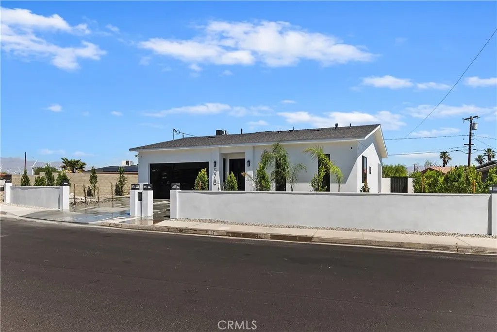 578 W AVENIDA CERCA