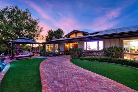 Photo of 17505 Corte Lomas Verde, Poway, CA 92064 (MLS # 250036064)