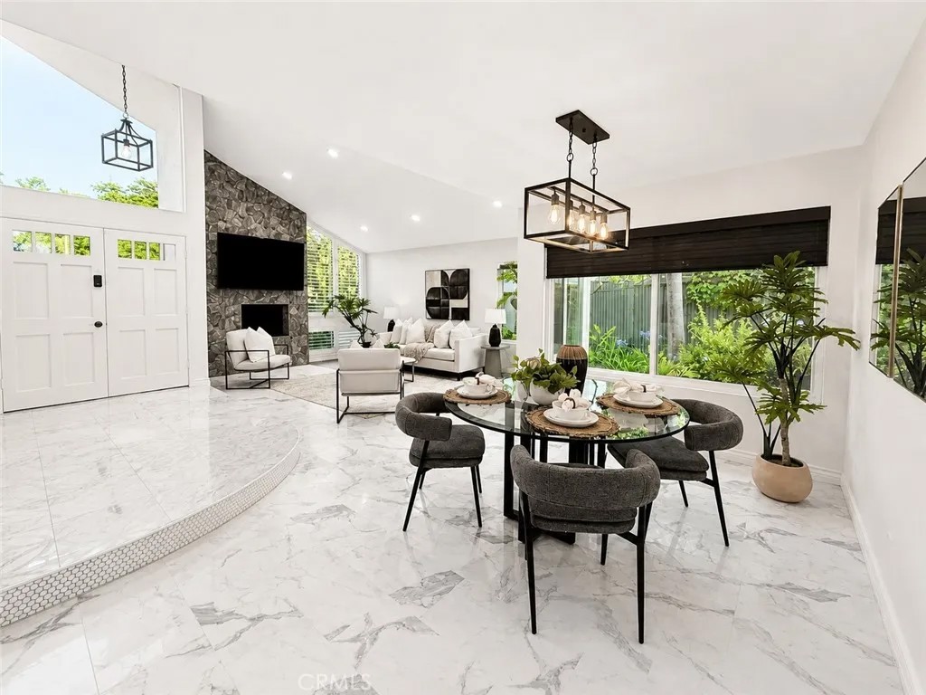 42 Almond Tree Ln