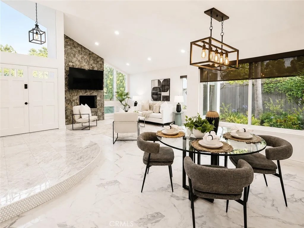 42 Almond Tree Ln
