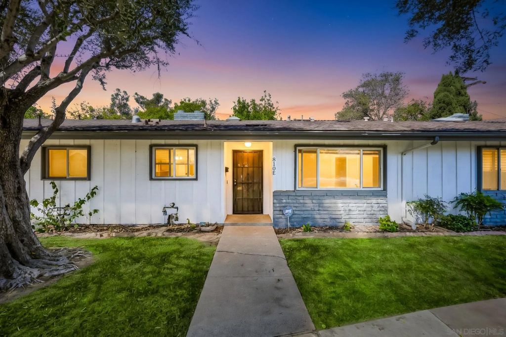 Photo of 810 E Washington Ave #Unit E, Escondido, CA 92025 (MLS # 260006005)