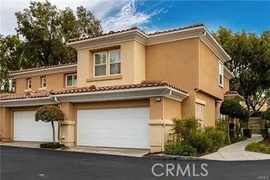 Photo of 45 Via Vicina, Rancho Santa Margarita, CA 92688 (MLS # OC26205654)