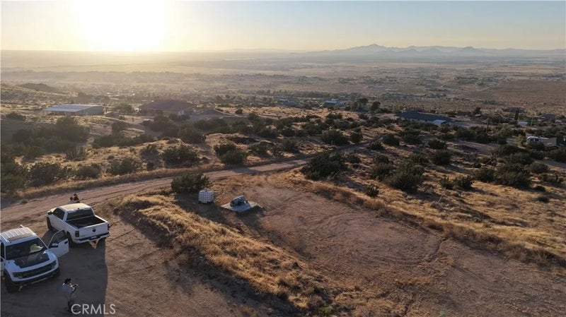 23528 Mountain View