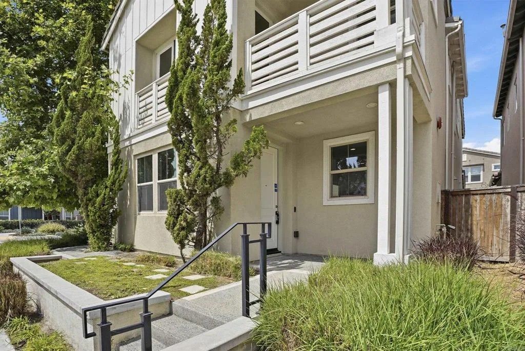 Photo of 951 Camino Aldea, Chula Vista, CA 91913 (MLS # PTP2602086)