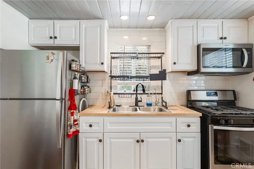 Photo of 10799 Sherman Grove Ave #82, Sunland, CA 91040 (MLS # SB26053607)