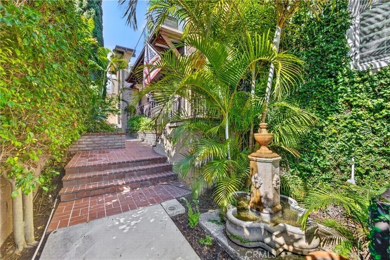 145 Bennett Avenue