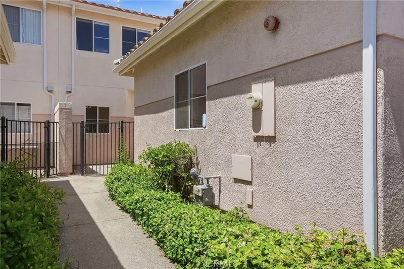 1224 Manzanita