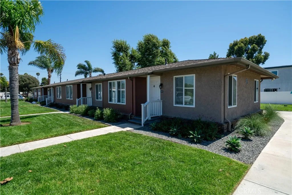 19131 Delaware Street