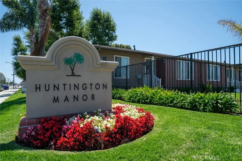 19131 Delaware Street