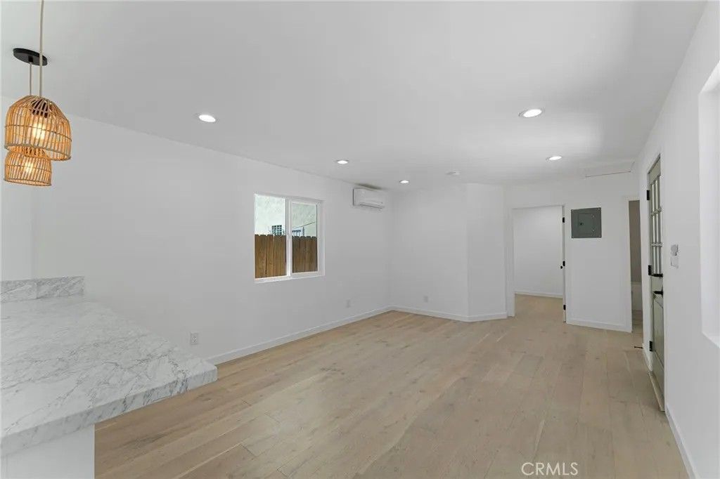 Photo of 2742 S Sycamore Ave, Los Angeles, CA 90016 (MLS # DW25276984)