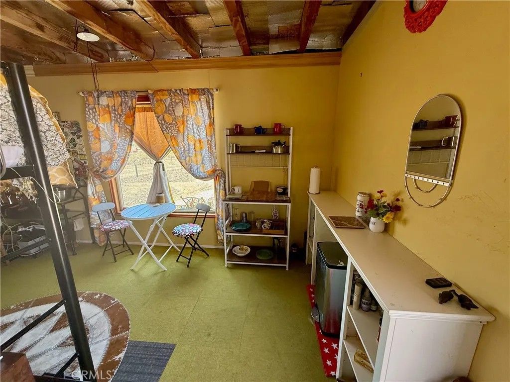 Photo of 63398 Lakeview Rd, Joshua Tree, CA 92252 (MLS # JT26107631)