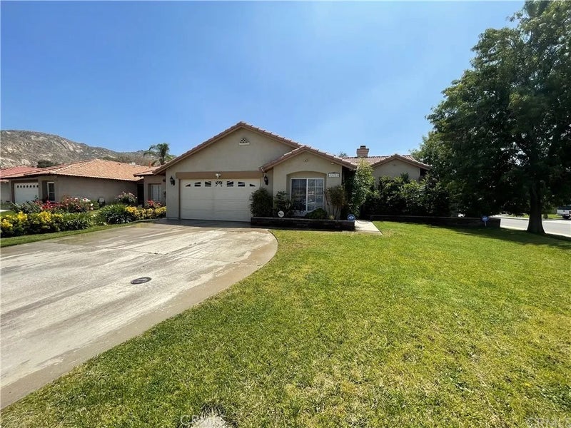 25755 VIA TEJON AVE
