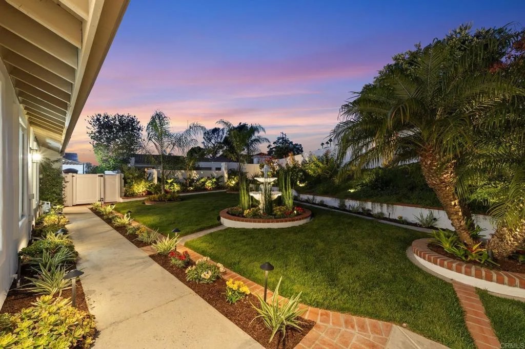 4634 Cordoba Way