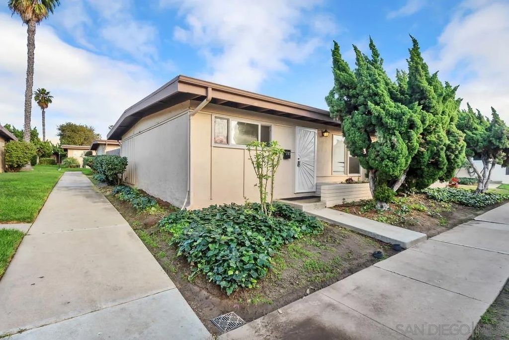 Photo of 709 Madison Ave, Chula Vista, CA 91910 (MLS # 2600550)