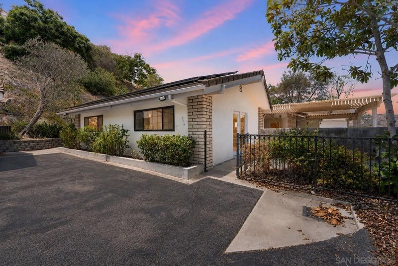 3006 Skycrest Drive