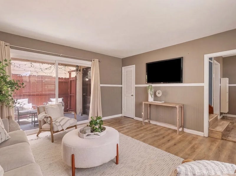 2516 Virginia E