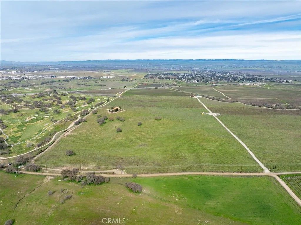 Photo of 4774 Mill Road, Paso Robles, CA 93446 (MLS # NS26015437)