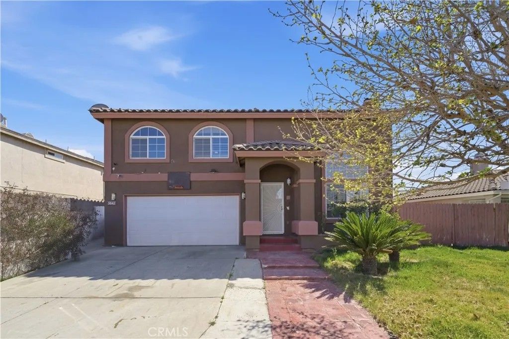 Photo of 5642 Lighthouse Ln, Palmdale, CA 93552 (MLS # SR26064128)