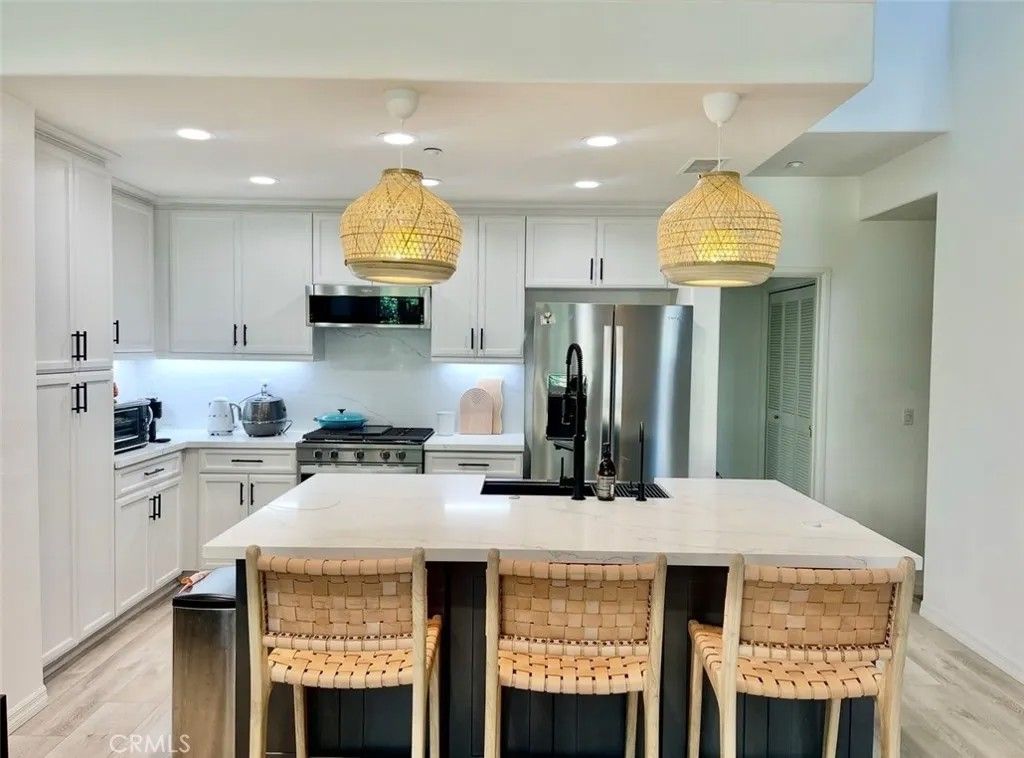 Photo of 2829 W Edinger Avenue, Santa Ana, CA 92704 (MLS # OC25274149)