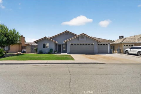 Photo of 1820 5th, Delano, CA 93215 (MLS # DW26129090)