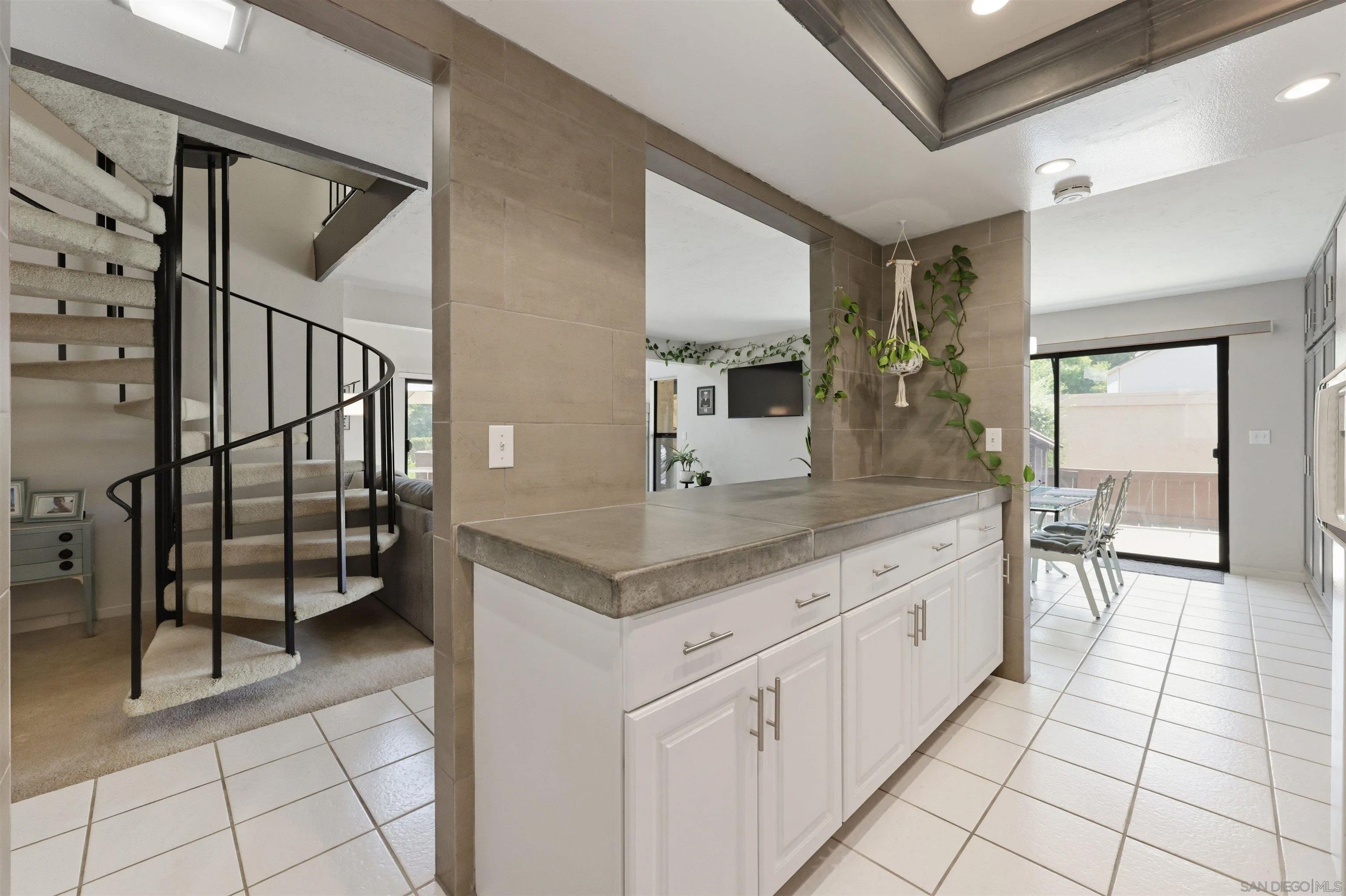 23621 Country Villa Rd