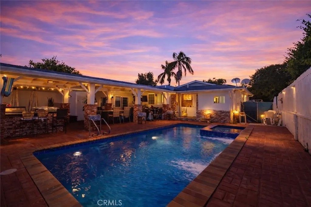 Photo of 11222 Wakefield Ave, Garden Grove, CA 92840 (MLS # IG26083227)