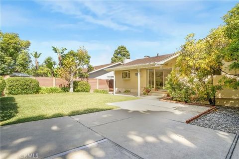 Tiny photo for 27415 Larchbluff Drive, Rancho Palos Verdes, CA 90275 (MLS # PV25238480)