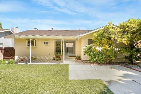 Tiny photo for 27415 Larchbluff Drive, Rancho Palos Verdes, CA 90275 (MLS # PV25238480)
