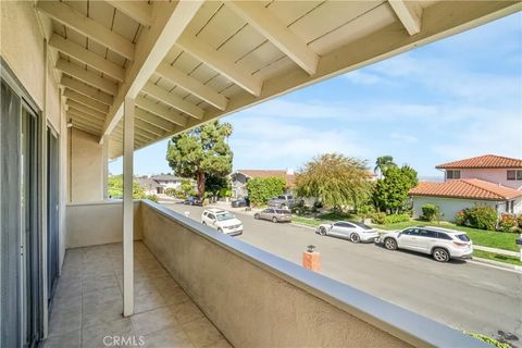 Tiny photo for 27415 Larchbluff Drive, Rancho Palos Verdes, CA 90275 (MLS # PV25238480)