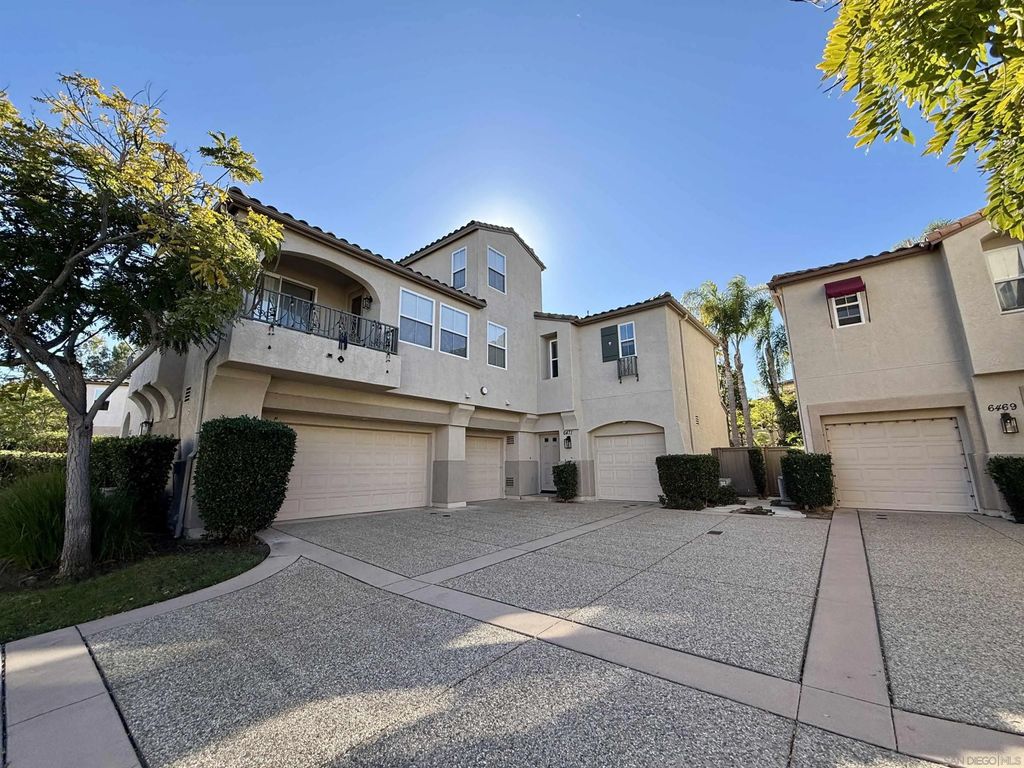 Photo of 6471 Terraza Portico, Carlsbad, CA 92009 (MLS # 250045417)