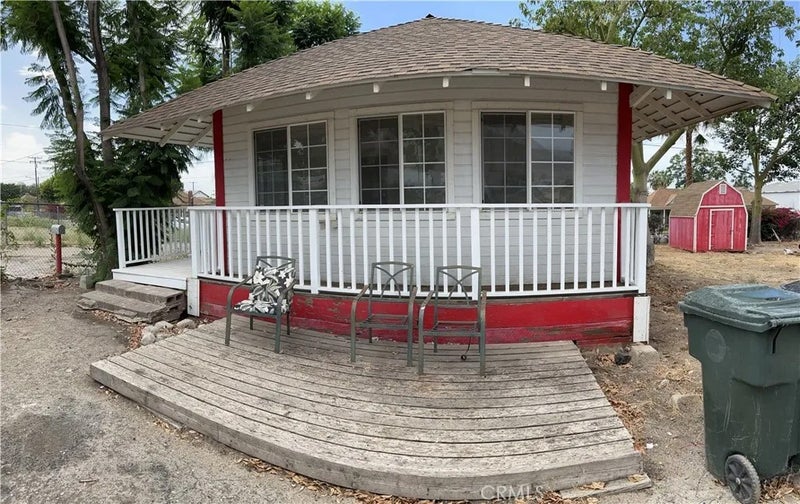 27414 Main Street