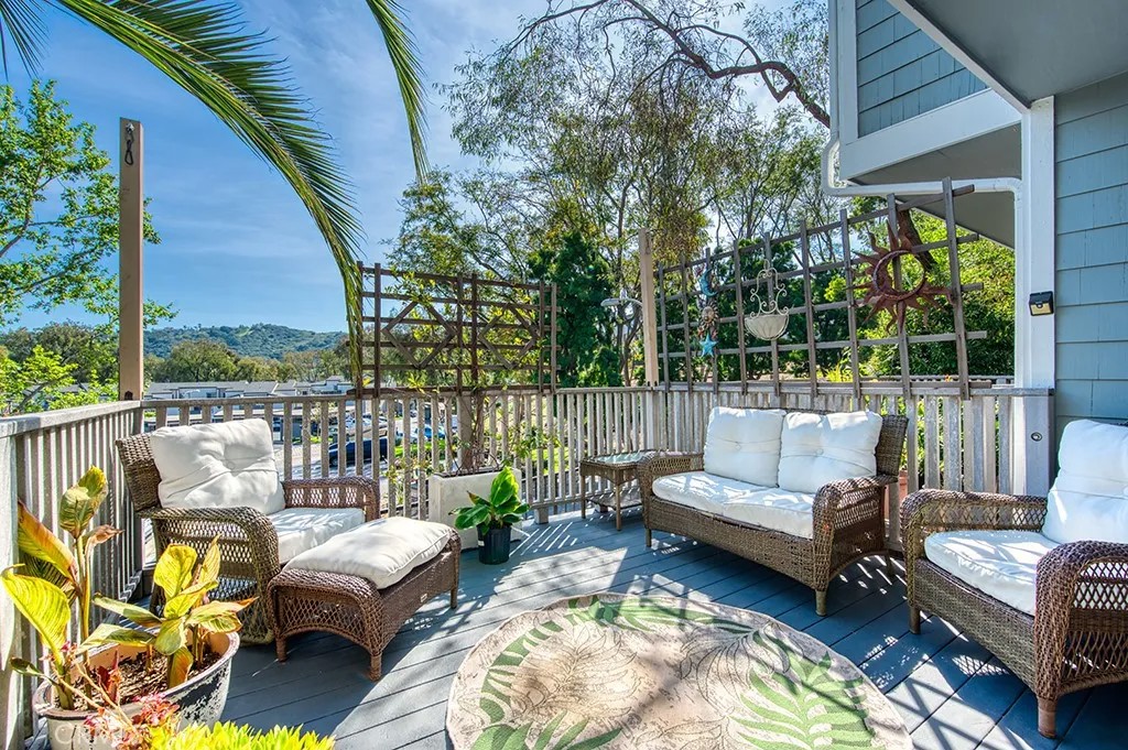 513 San Nicholas Court