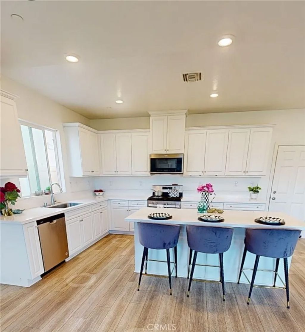 Photo of 25857 Oak Springs, Homeland, CA 92548 (MLS # IV25234037)